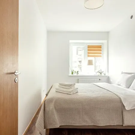Apartament #invilnius - Spacious & Bright 1bdr Shopping District Wilno