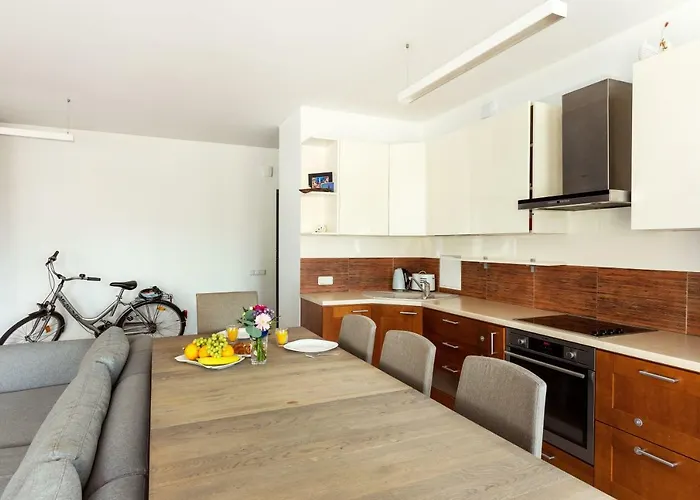 #invilnius - Spacious & Bright 1bdr Shopping District Lägenhet