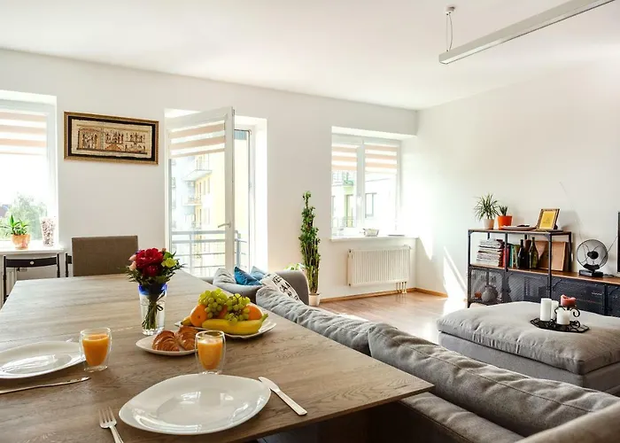 Апартаменти #invilnius - Spacious & Bright 1bdr Shopping District